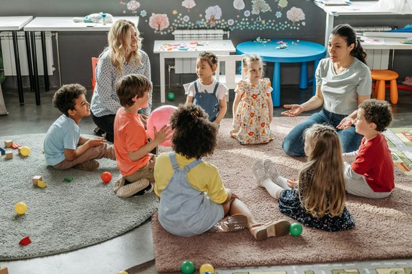 L'importance de l'analyse des pratiques professionnelles en crèche